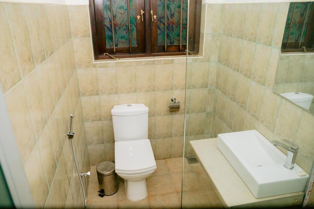 נגומבו Romantic Garden Hotel מראה חיצוני תמונה