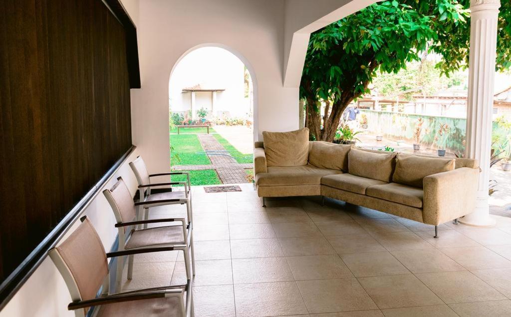 נגומבו Romantic Garden Hotel מראה חיצוני תמונה