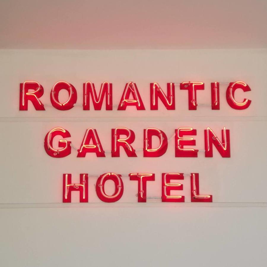 נגומבו Romantic Garden Hotel מראה חיצוני תמונה