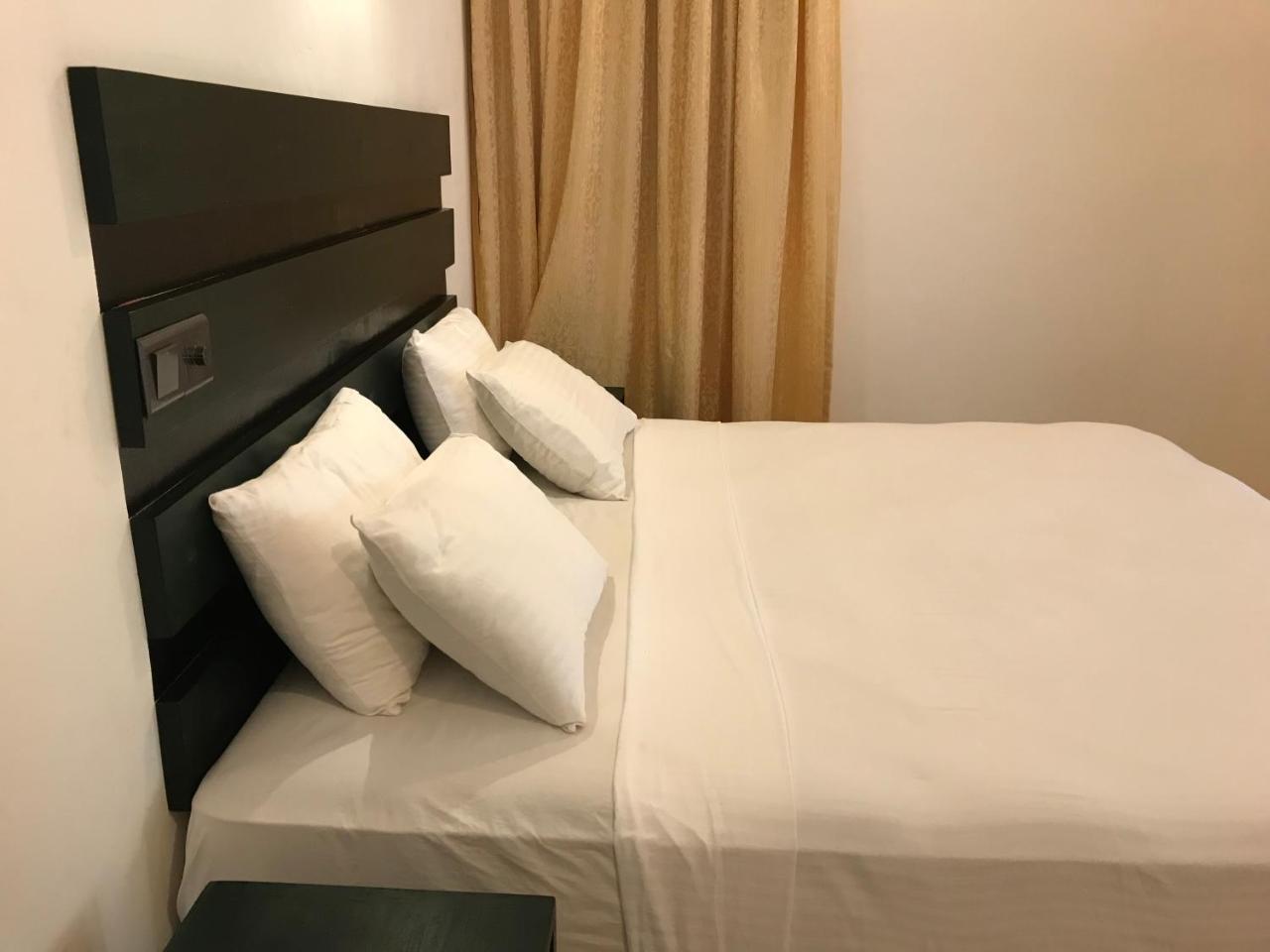 נגומבו Romantic Garden Hotel מראה חיצוני תמונה