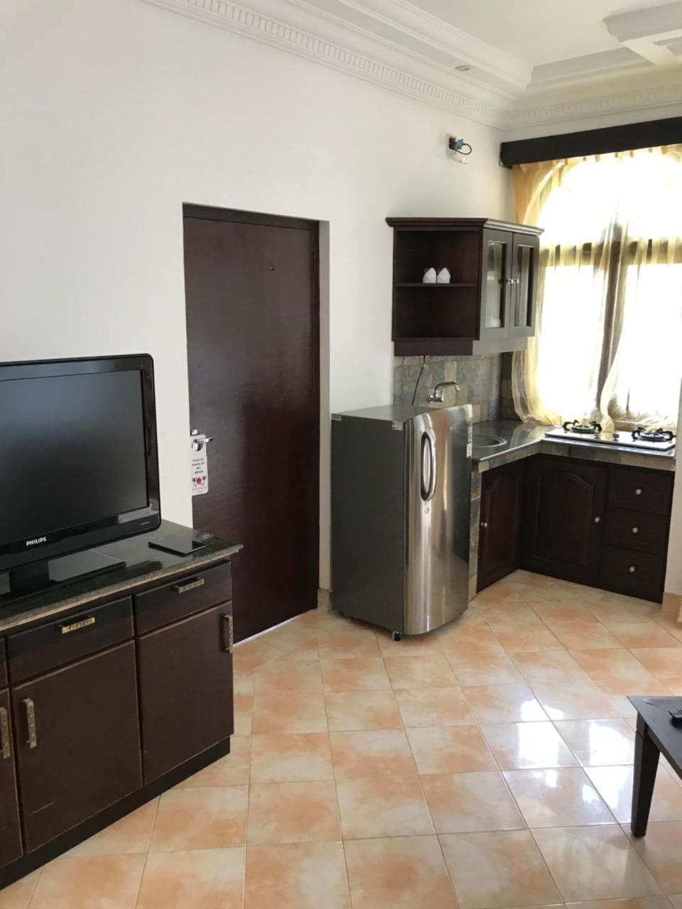 נגומבו Romantic Garden Hotel מראה חיצוני תמונה