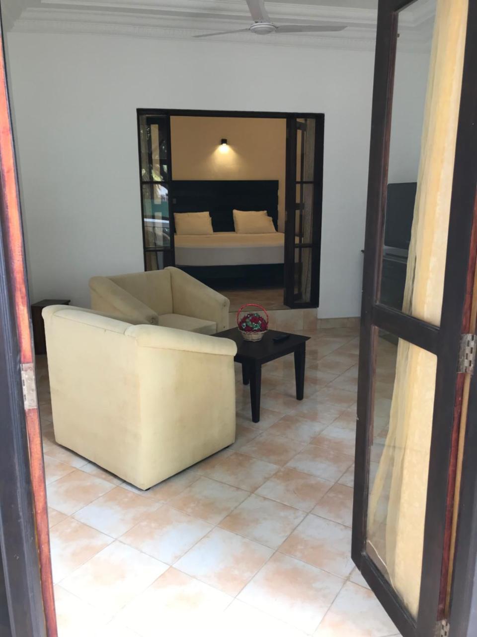 נגומבו Romantic Garden Hotel מראה חיצוני תמונה