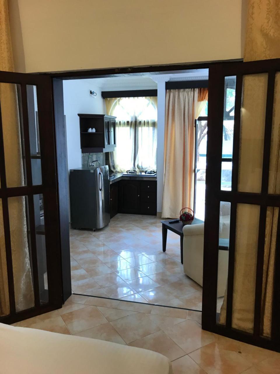 נגומבו Romantic Garden Hotel מראה חיצוני תמונה