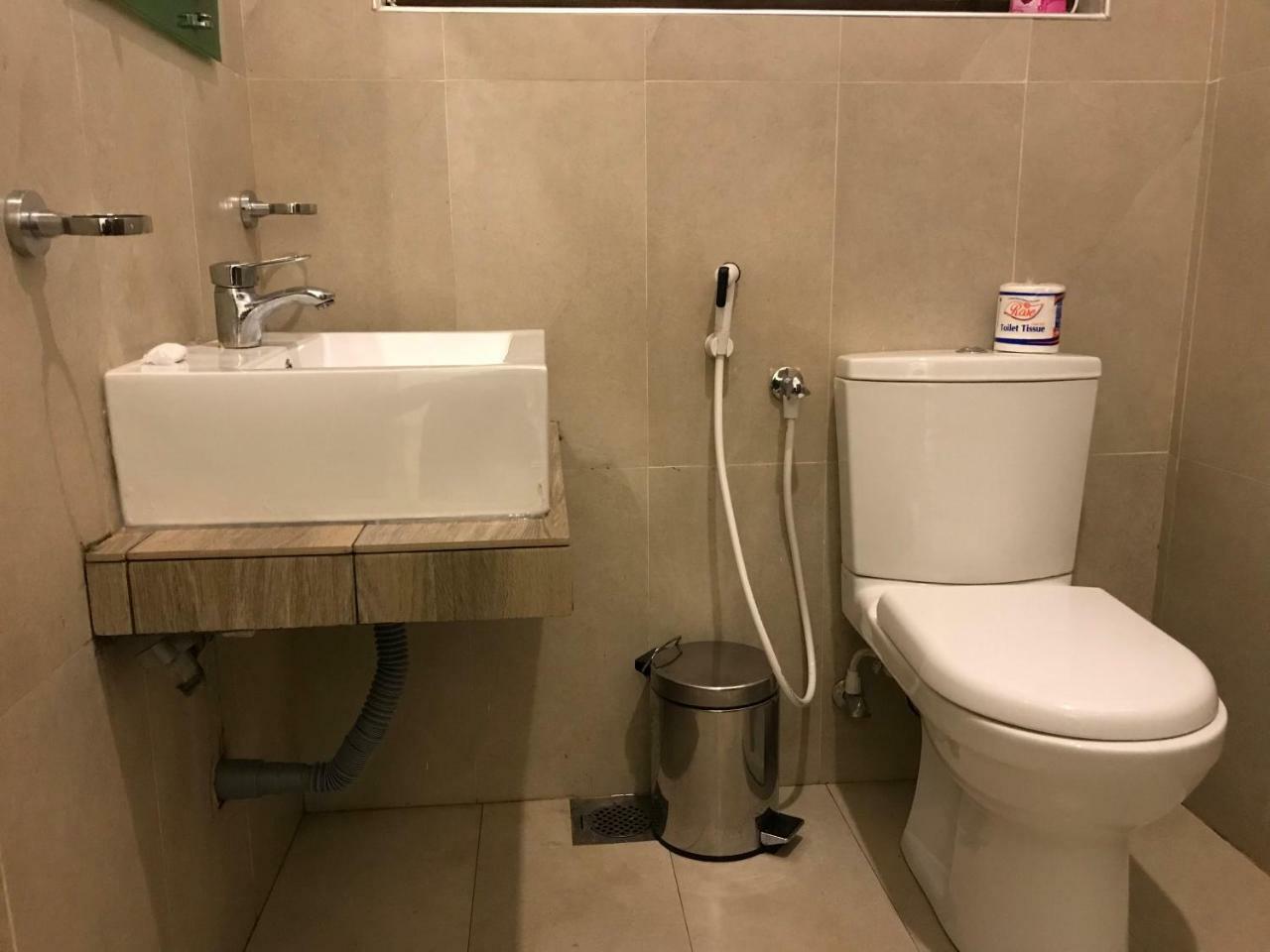 נגומבו Romantic Garden Hotel מראה חיצוני תמונה